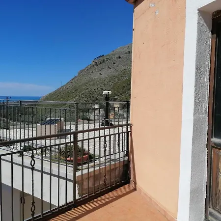 Bed and breakfast La Rocca Dei Borboni Santa Domenica Talao