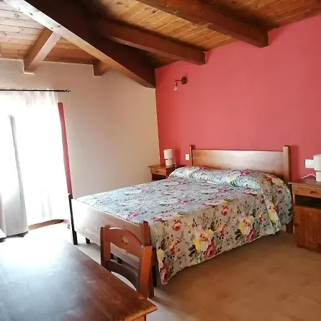 La Rocca Dei Borboni Bed and breakfast