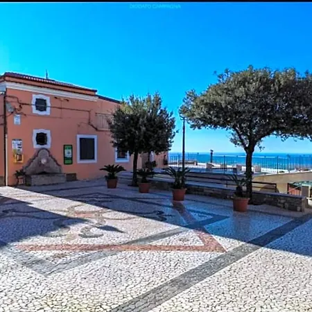 La Rocca Dei Borboni Santa Domenica Talao