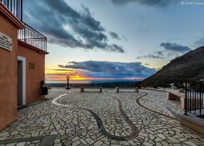 La Rocca Dei Borboni Alojamento de Acomodação e Pequeno-almoço *