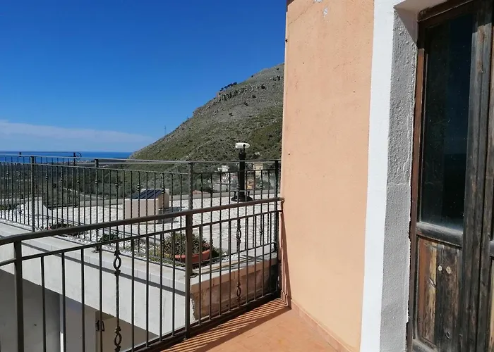 Alojamento de Acomodação e Pequeno-almoço La Rocca Dei Borboni Santa Domenica Talao