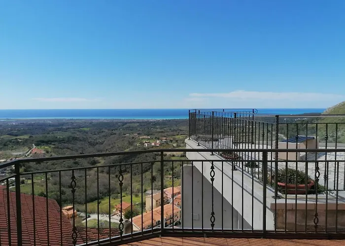 Alojamento de Acomodação e Pequeno-almoço La Rocca Dei Borboni Santa Domenica Talao