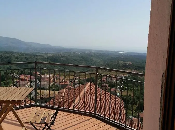 Alojamento de Acomodação e Pequeno-almoço La Rocca Dei Borboni *