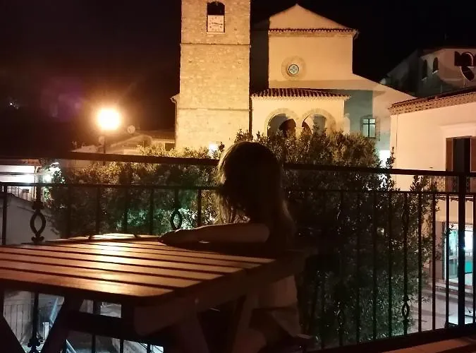 Alojamento de Acomodação e Pequeno-almoço La Rocca Dei Borboni Santa Domenica Talao