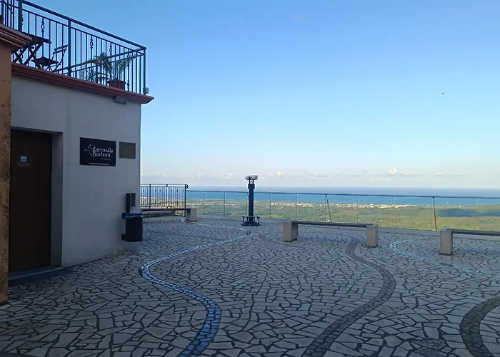 La Rocca Dei Borboni *